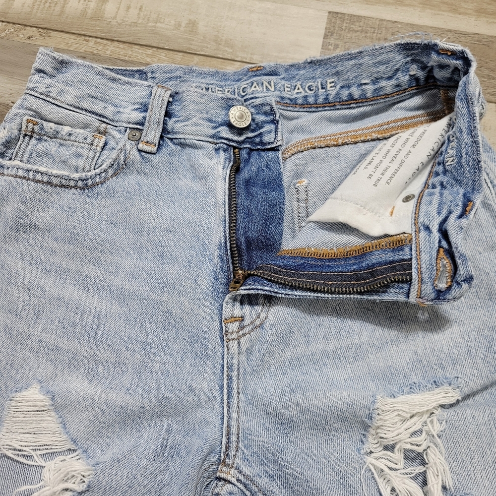 American Eagle Outfitters Light Blue High Rise Distressed Jeans - Picture 5 of 7